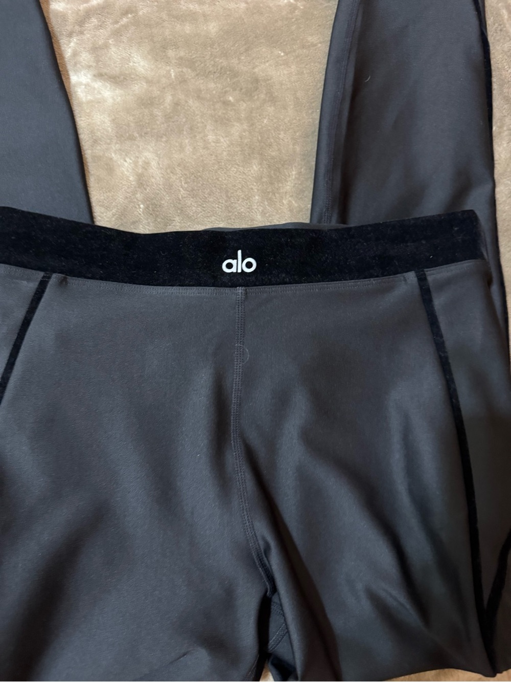 ALO Yoga Black Bralette and Matching Black Leggings Set - Picture 3 of 5